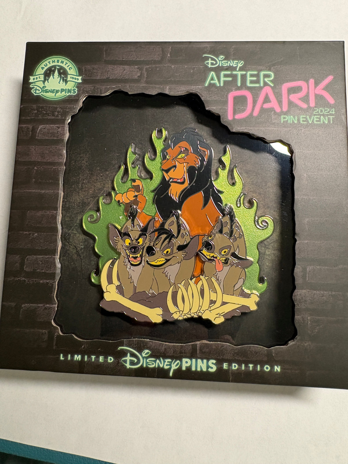 Scar and Hyenas Disney Villains Cluster SEALED