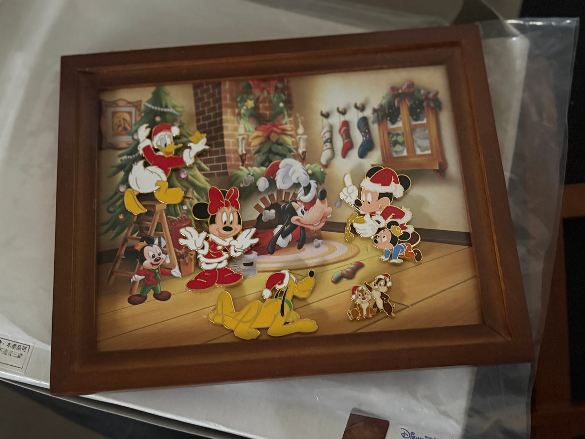 Mickey & Friends Christmas Framed Japan Disney Store Set