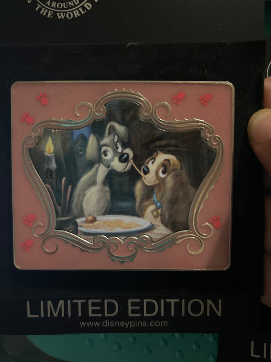 Disney Shopping Lady and the Tramp jumbo easel