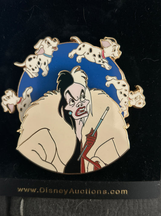 Disney Auctions Cruella De Vil Spinner