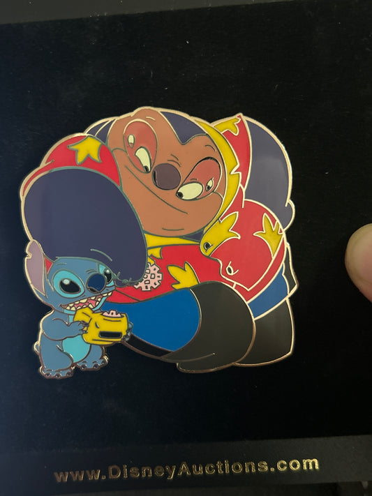 Disney Auctions Father’s Day Stitch & Jumbaa