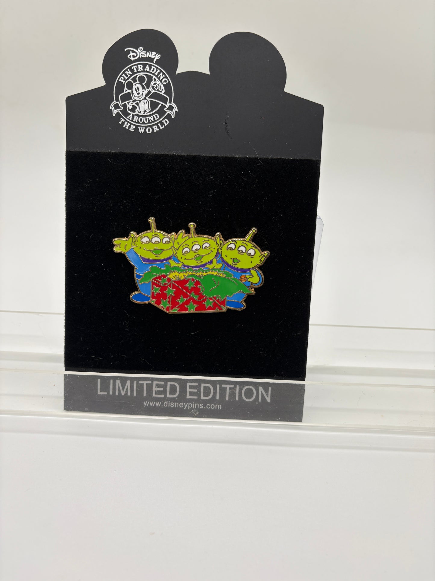 A Gift For Mickey Mouse - Little Green Men