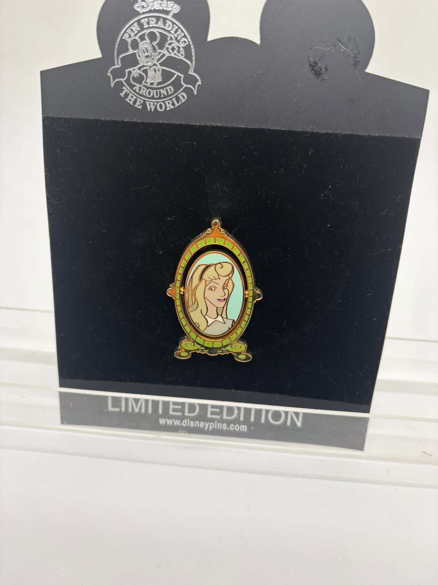 Sleeping Beauty Aurora & Maleficent Spinner