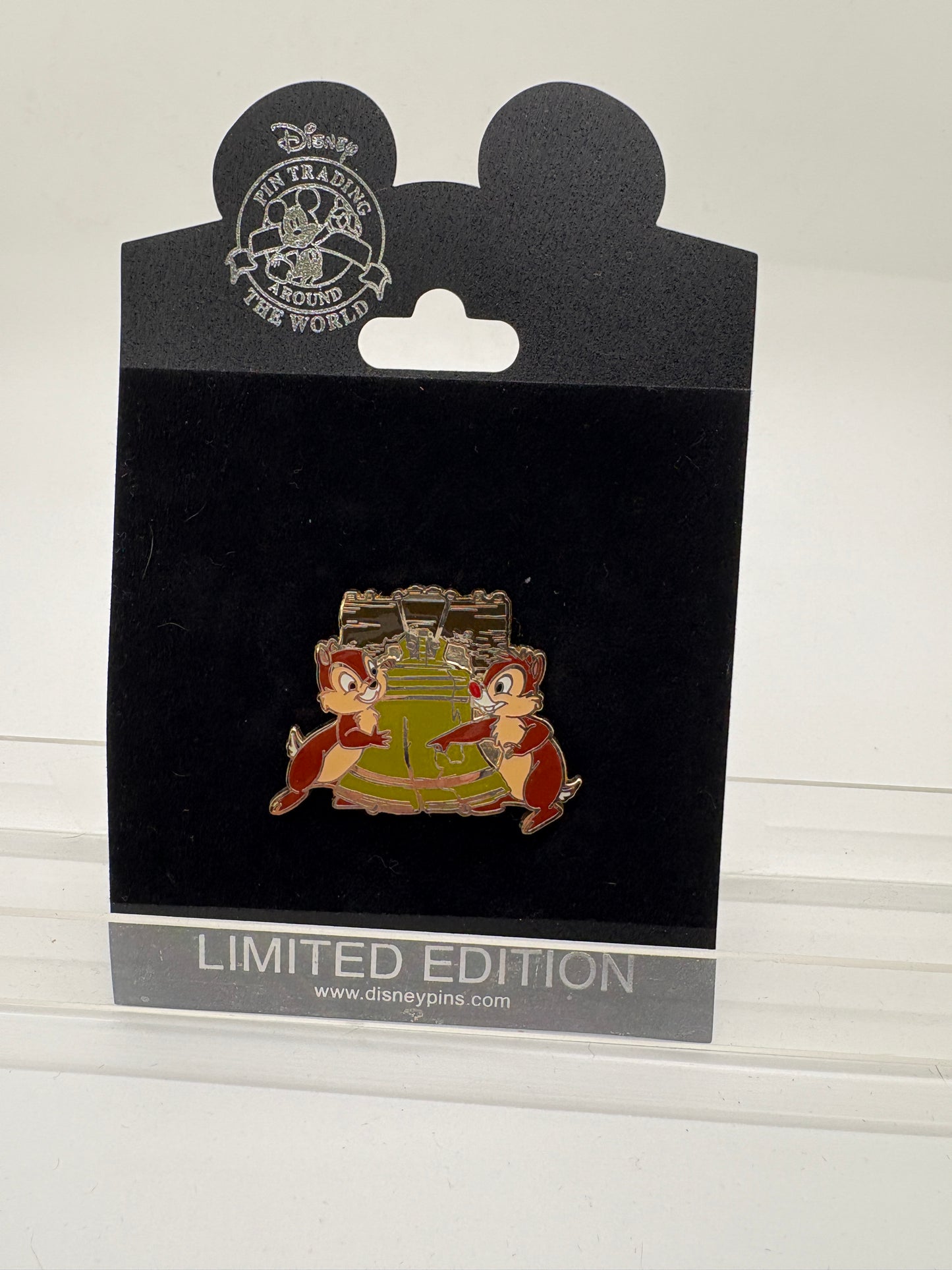 Monuments Series Liberty Bell Chip & Dale