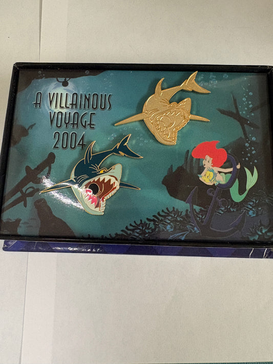 Villainous Pin Voyage 2 Pin Seminar Gift Set ( GLUT )  Little Mermaid
