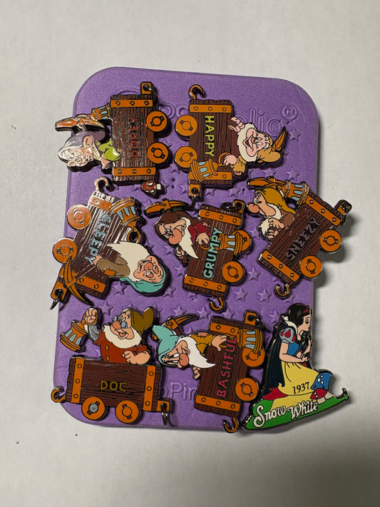 Seven Dwarfs Mine Car & Snow White